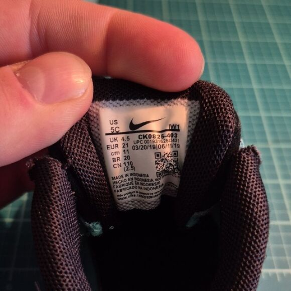 Nike Airmax Blue Size 5C - Picture 3 of 8